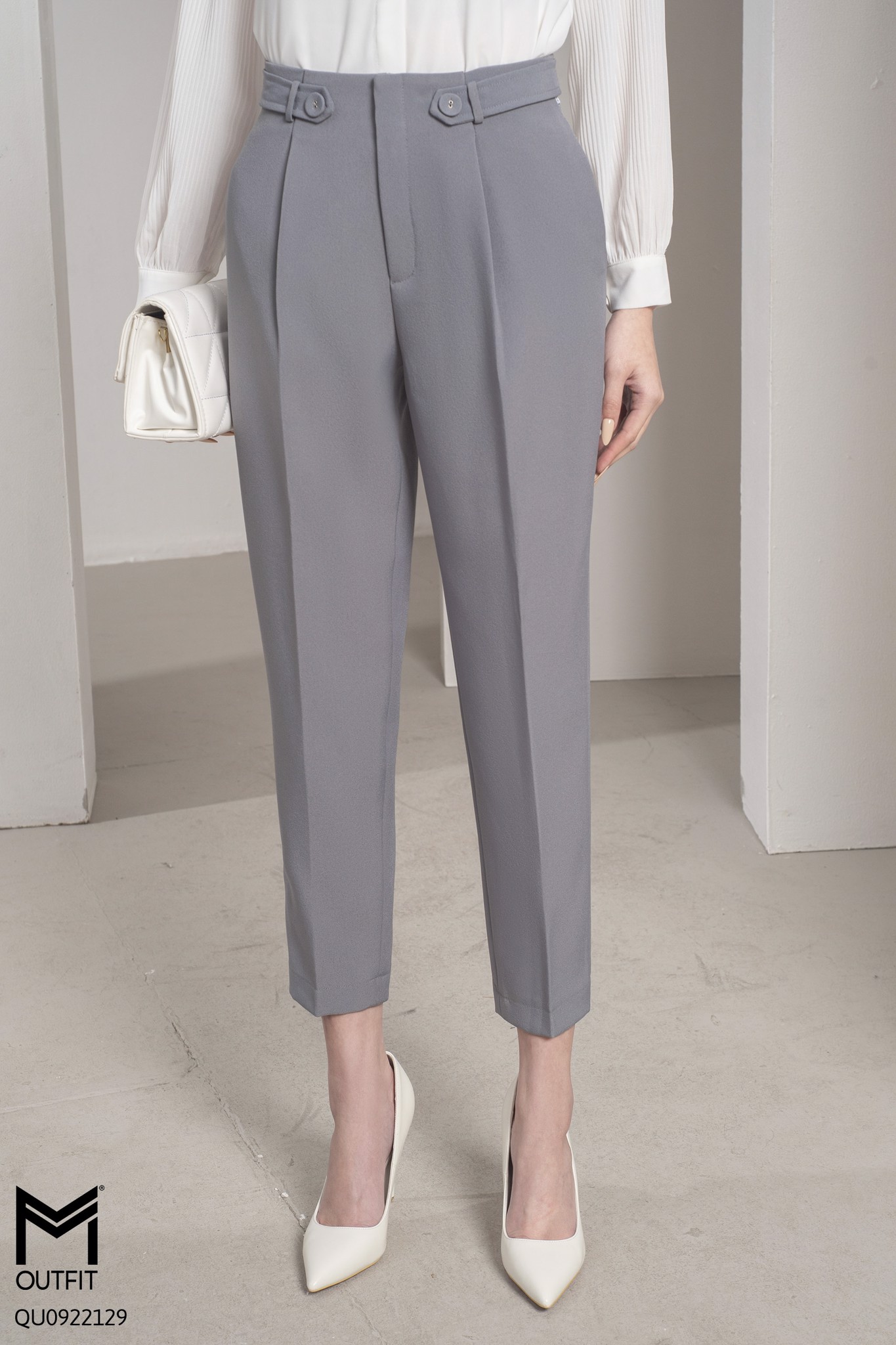 Quần dáng baggy cạp liền