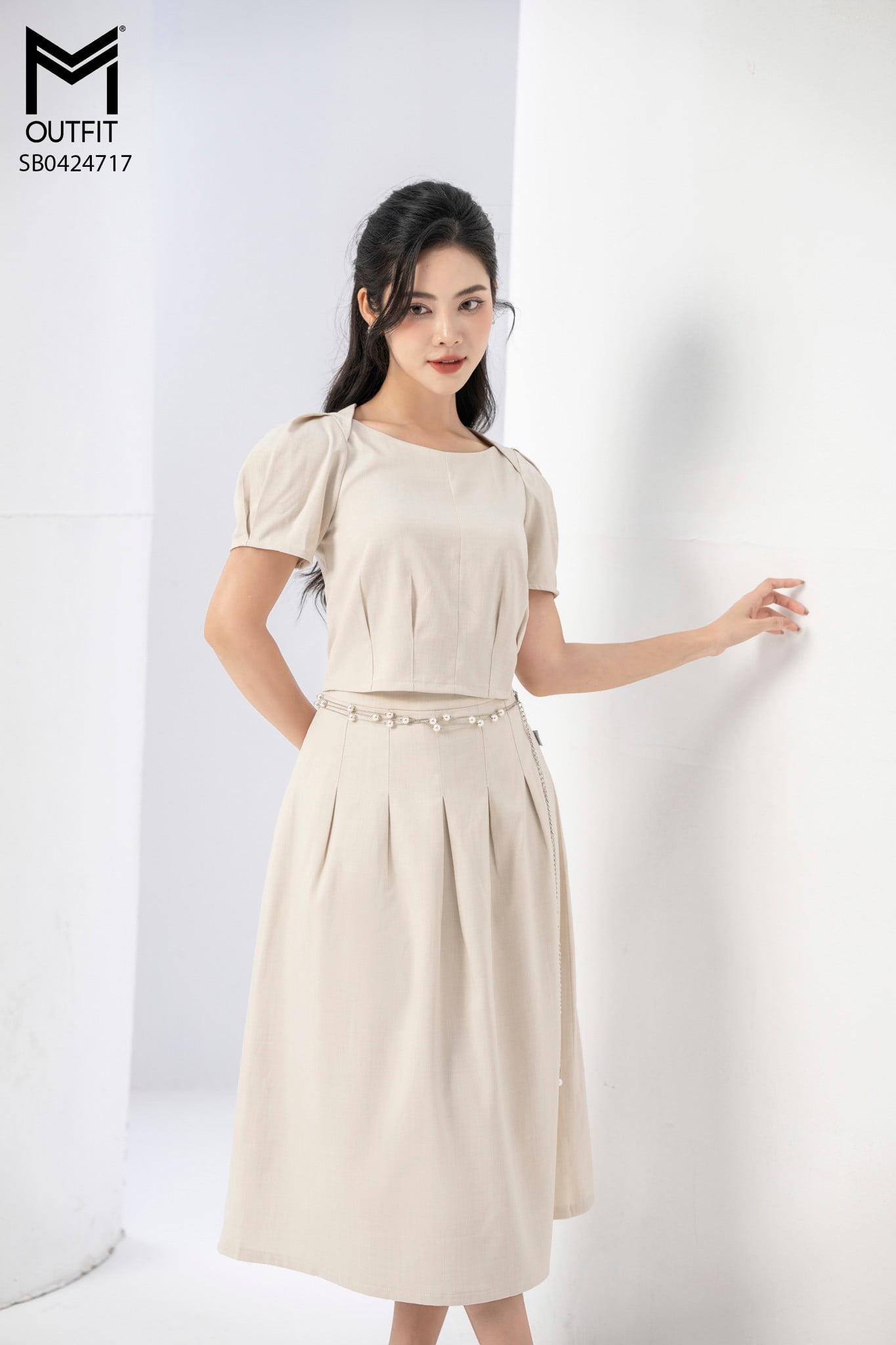 Sét bộ áo croptop mix chân váy xòe xếp ly