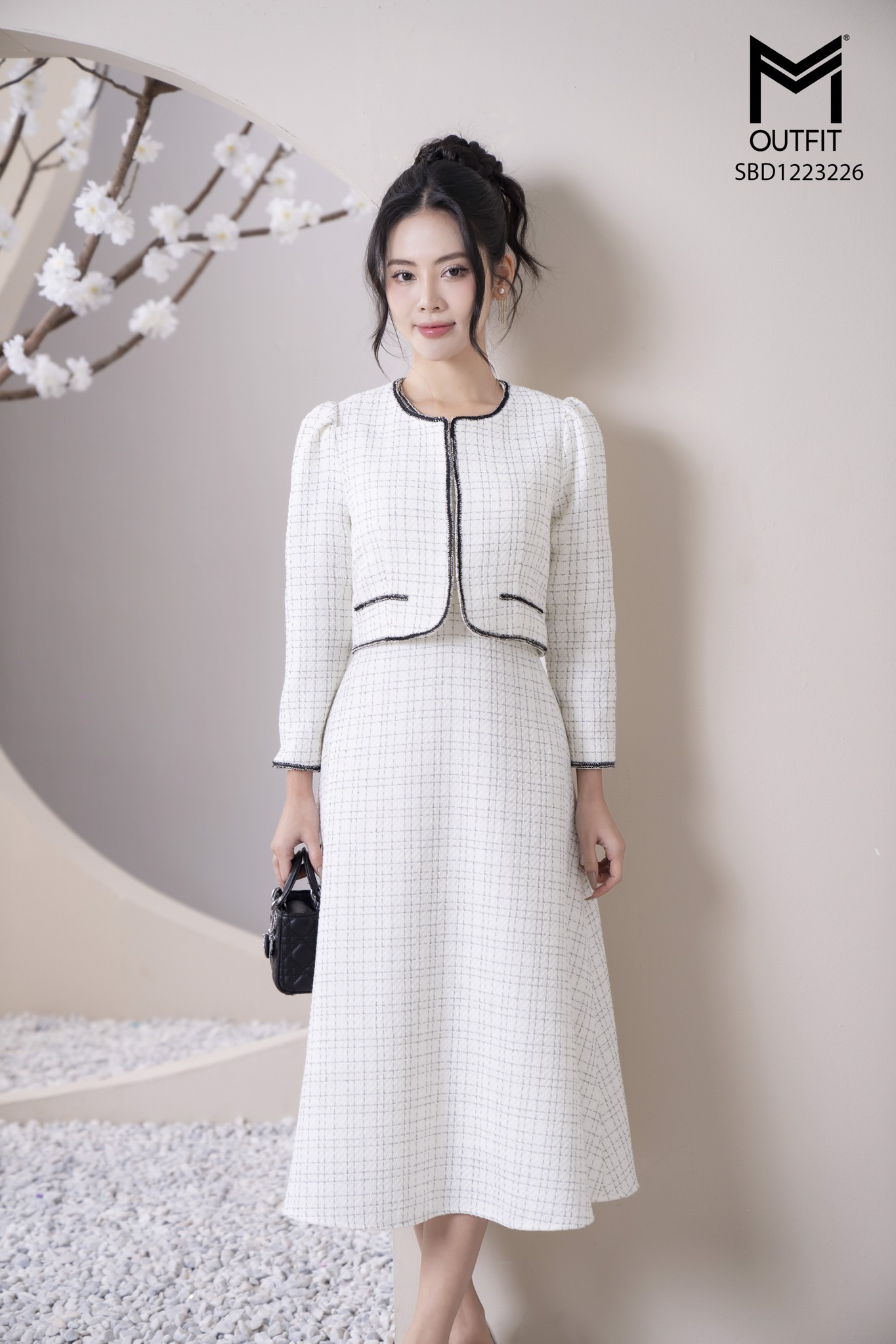 Set bộ đầm sát nách + áo khoác lửng