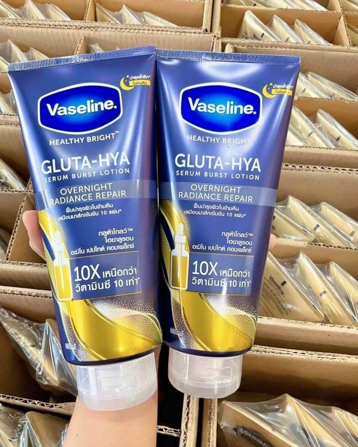 sữa dưỡng thể Vaseline Gluta - Hya ban đêm 10x - 300ml
