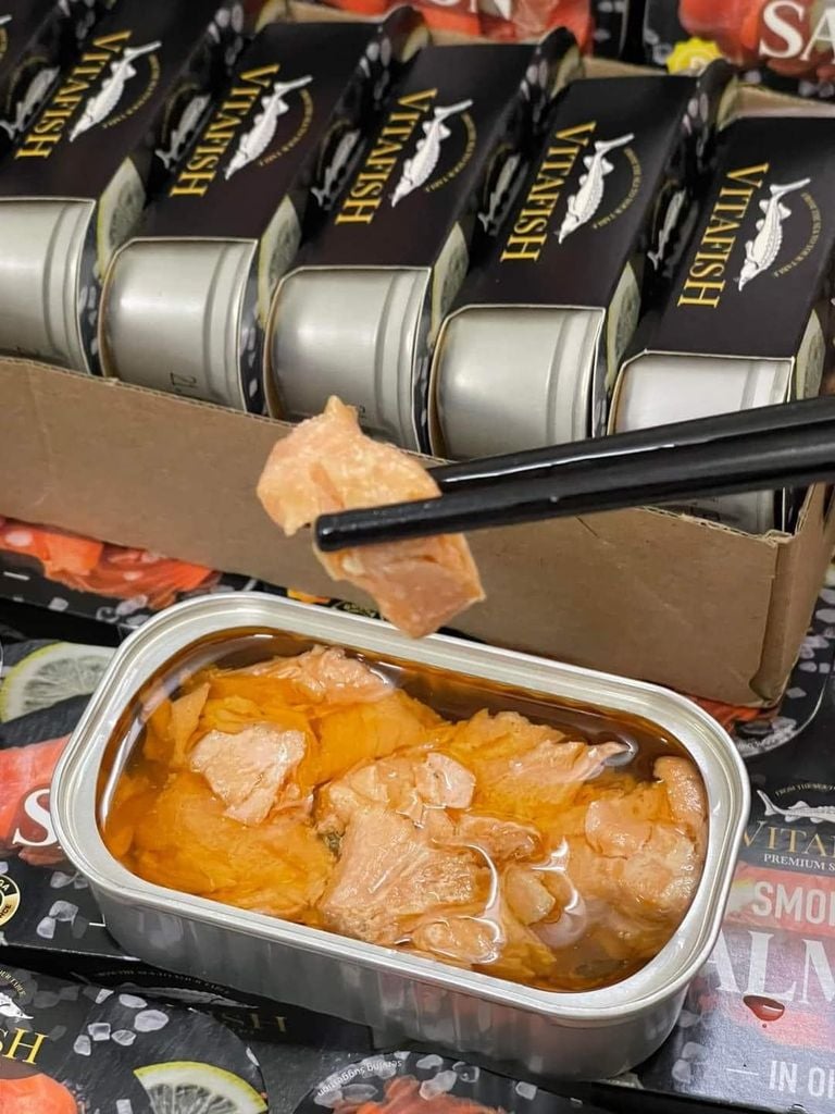 Cá Hồi Hun Khói Ngâm Dầu Vitafish Premium