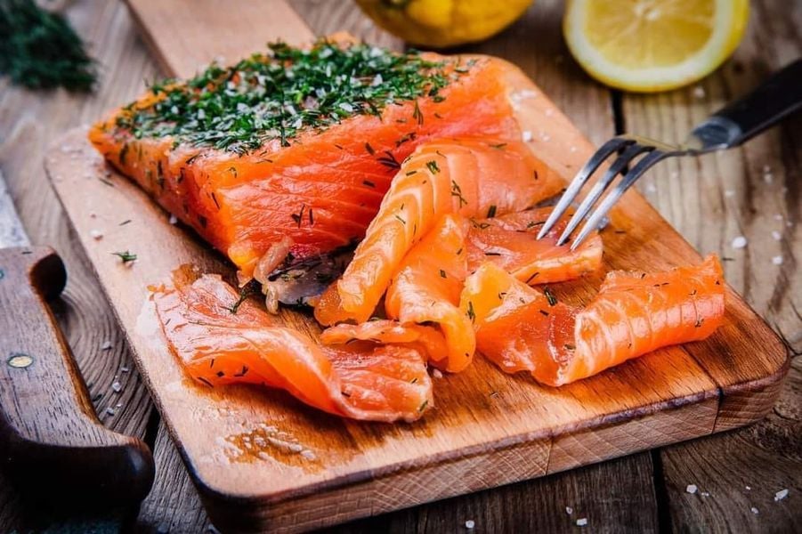 Cá Hồi Hun Khói Ngâm Dầu Vitafish Premium