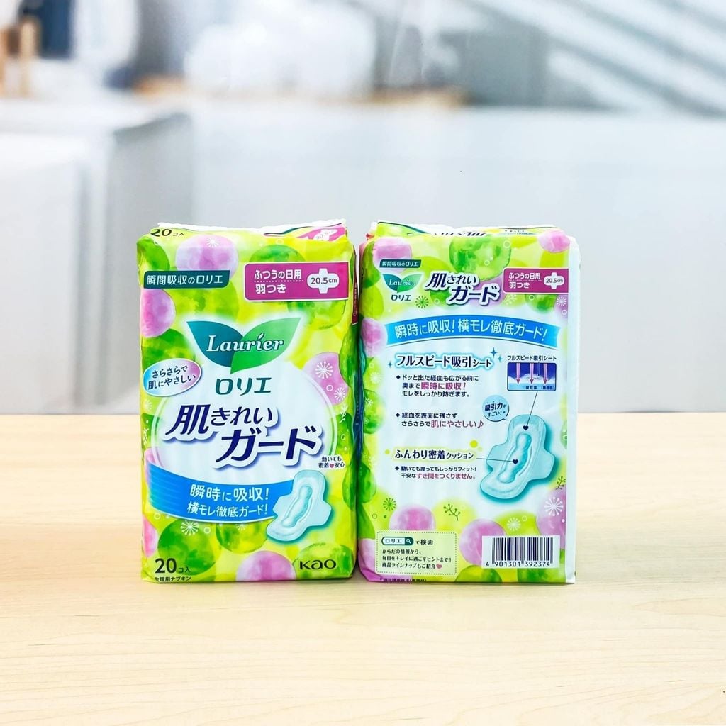 Băng Vệ Sinh Laurier Nhật Bản Ban Ngày Có Cánh 20 Miếng