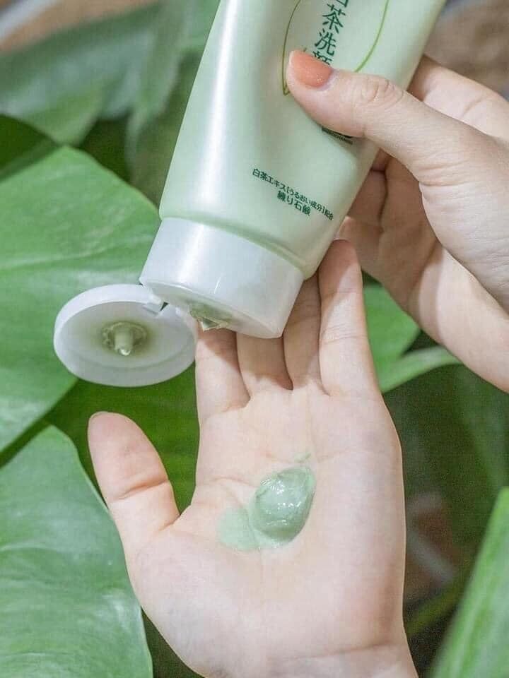 Sữa rửa mặt Trà Xanh Nhật Bản Shirochasou - 120g