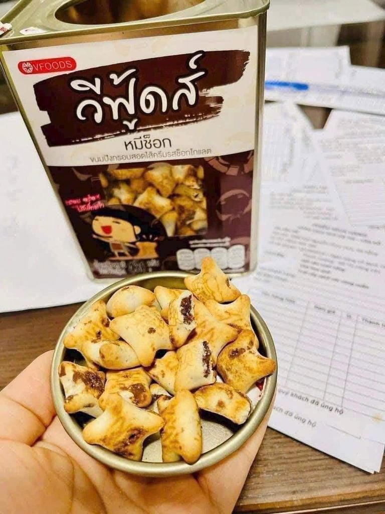 Bánh Gấu Nhân Kem Sữa Socola Hộp Thiếc Thái Lan - 430g