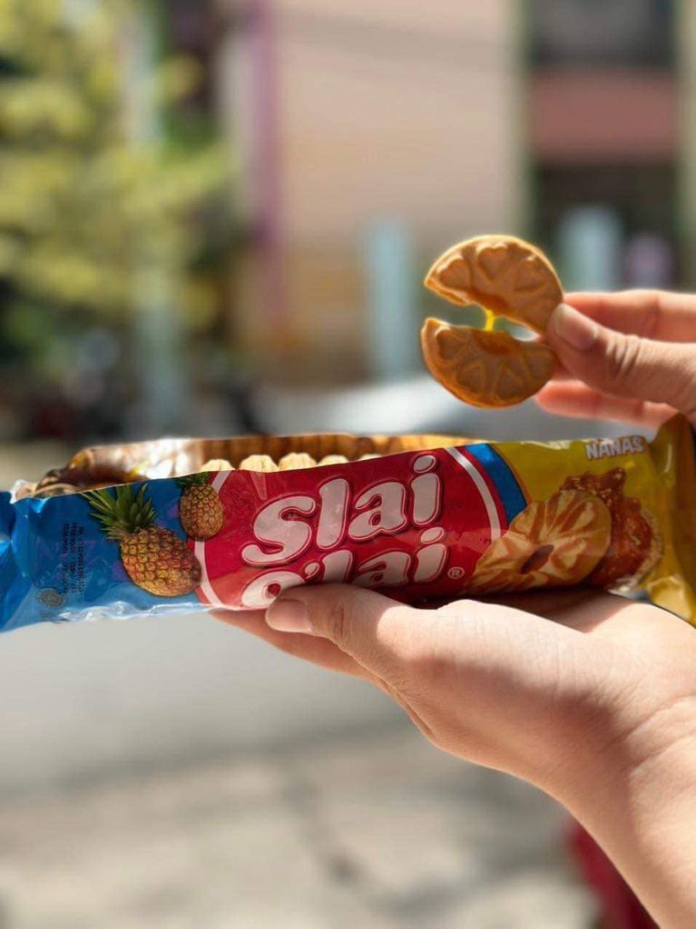 Bánh Quy Nhân Mứt Dứa Slai O'lai - 320G
