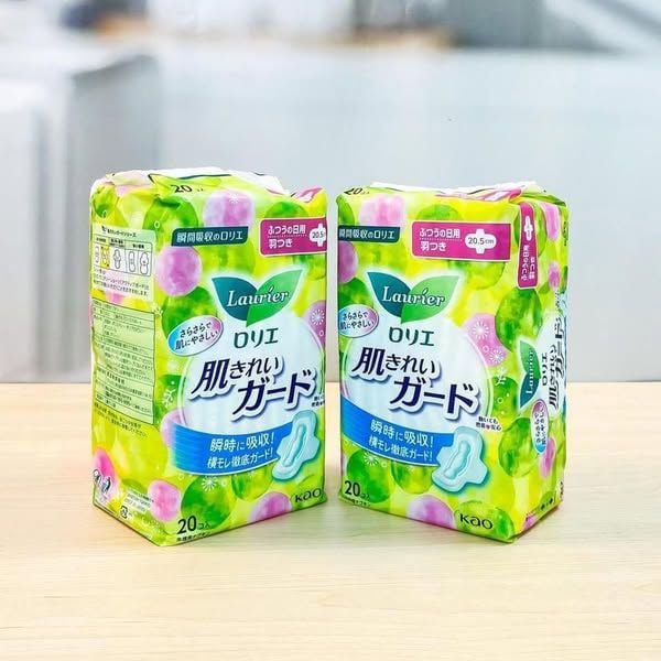 Băng Vệ Sinh Laurier Nhật Bản Ban Ngày Có Cánh 20 Miếng