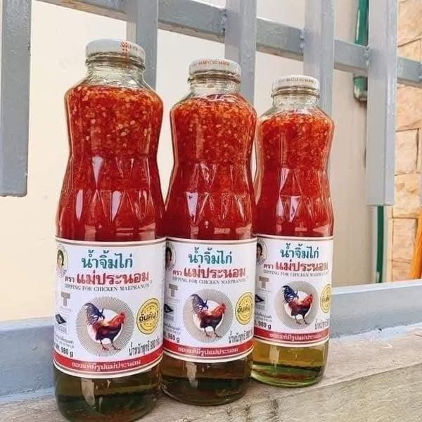 Sốt Gà Chua Ngọt Thái Lan Hiệu Maepranom - 260ml (chai)