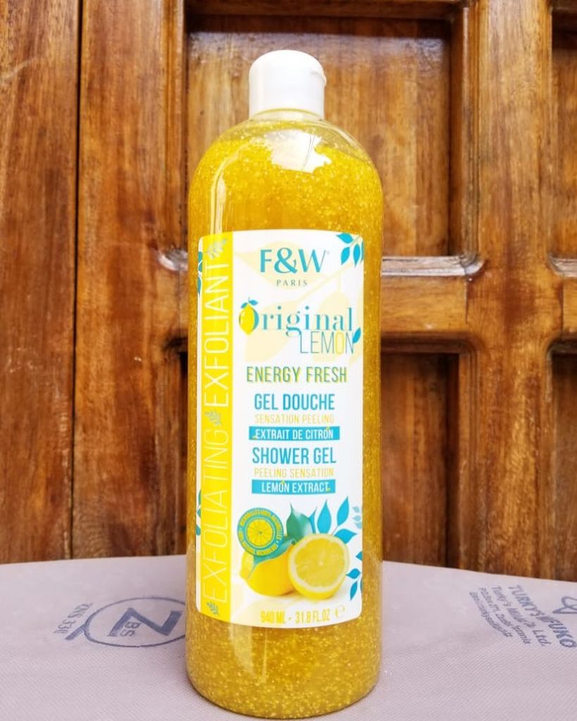 Sữa Tắm Hạt F&W Original Lemon 940ml (Chai)