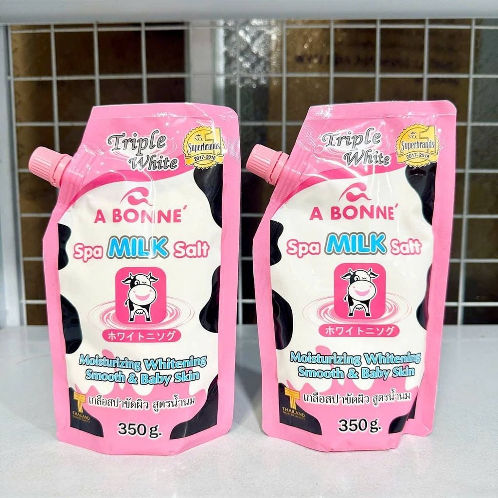 Muối Tắm Trắng Sữa Bò Spa Bonne Thái Lan - 350G