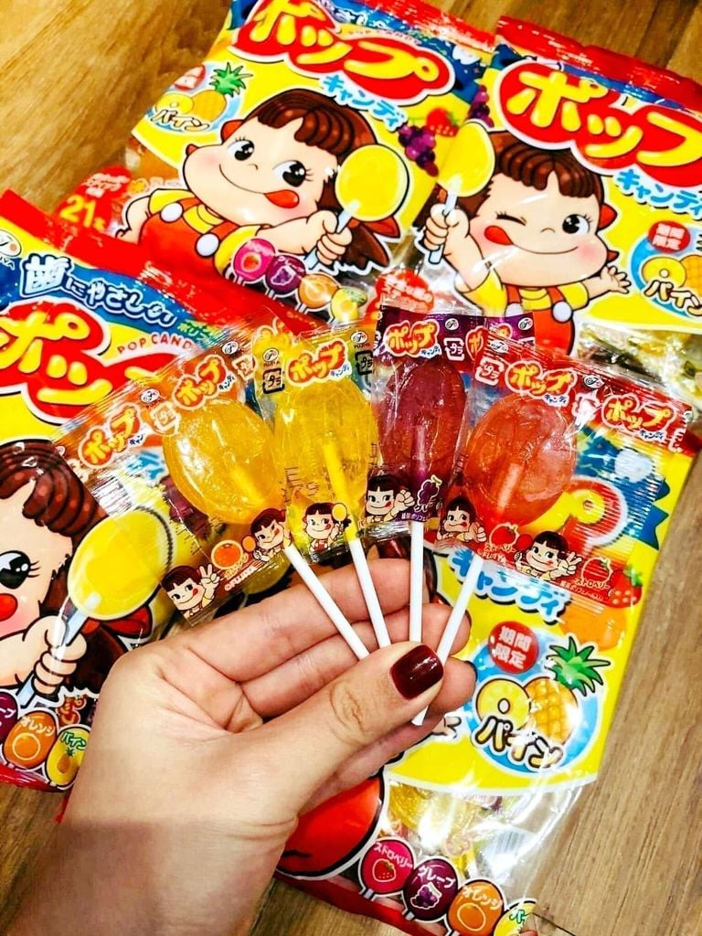 Kẹo Mút Trái Cây Chống Sâu Răng Fujiya - 20 cây x 4g