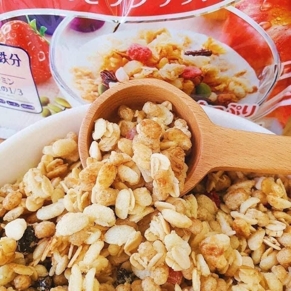 Ngũ Cốc Trái Cây Calbee Đỏ Nhật - 600gr