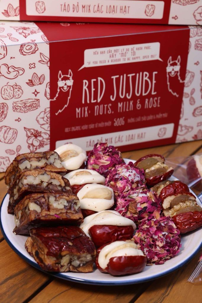 Táo Đỏ Hỗn Hợp Các Loại Hạt Wakamono - 300g