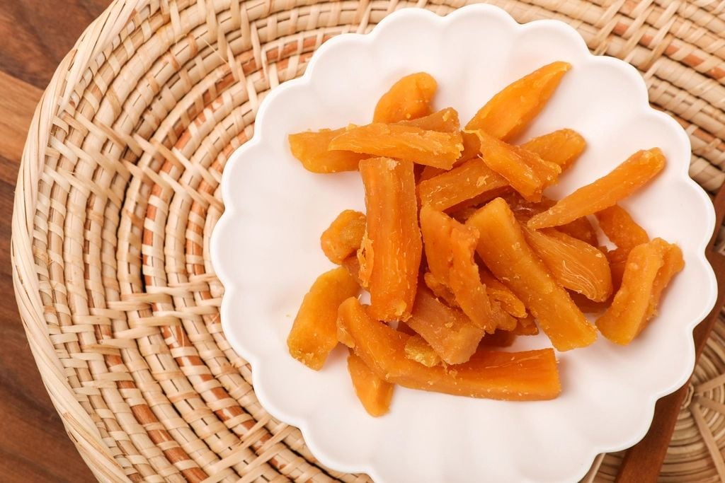 Khoai Lang Sấy Dẻo 1000g - Vị Ngon Khó Cưỡng, Bổ Dưỡng Cho Mọi Lứa Tuổi