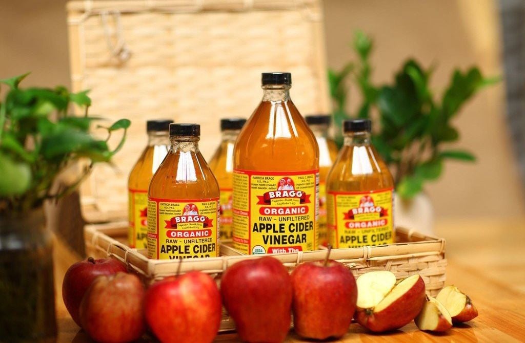 Giấm Táo Bragg Organic 473ml - Bí Quyết Sức Khỏe Cho Gia Đình Bạn