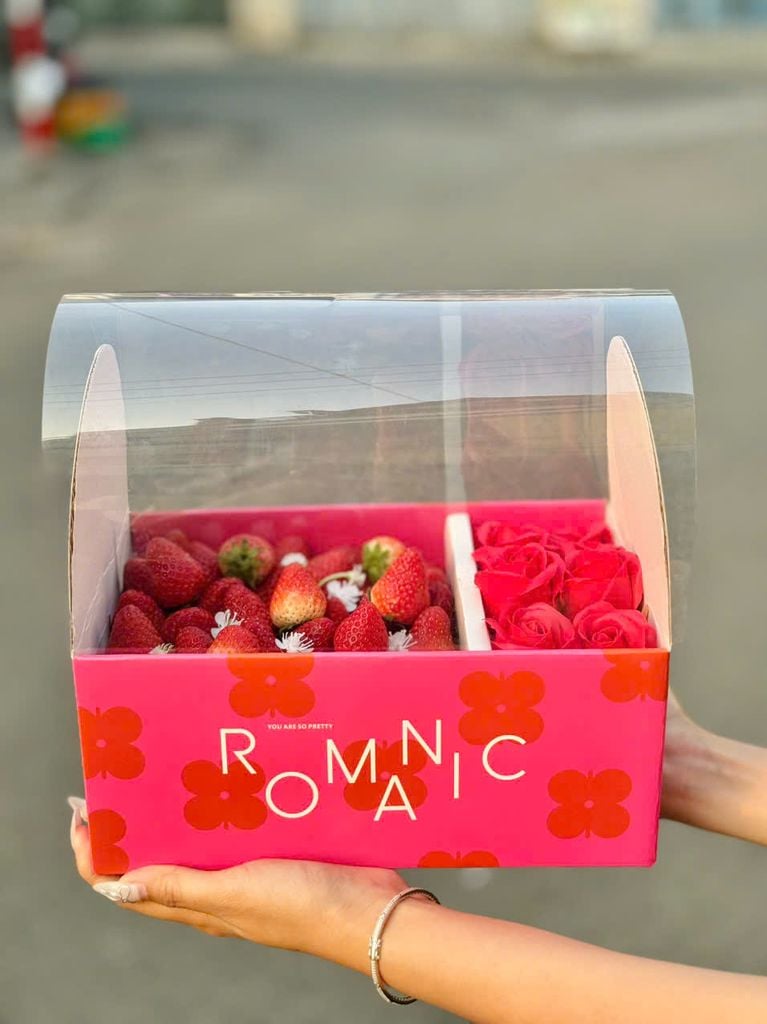 Quà tặng 8/3 cho Mẹ - Set Quà Trái Cây Ngoại Nhập