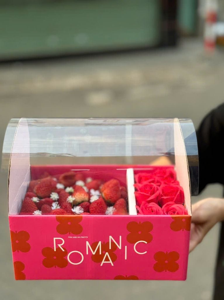 Quà tặng 8/3 cho Mẹ - Set Quà Trái Cây Ngoại Nhập