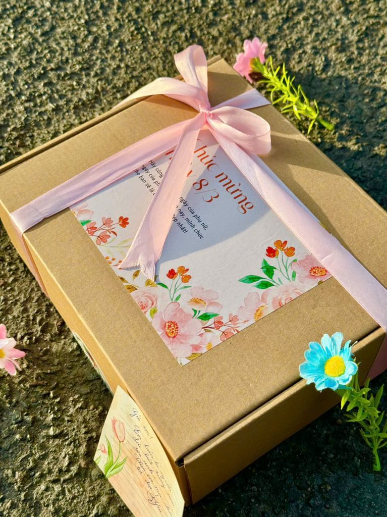 Set quà tặng mỹ phẩm 8/3 cho phụ nữ ý nghĩa- Set Quà Cao Cấp