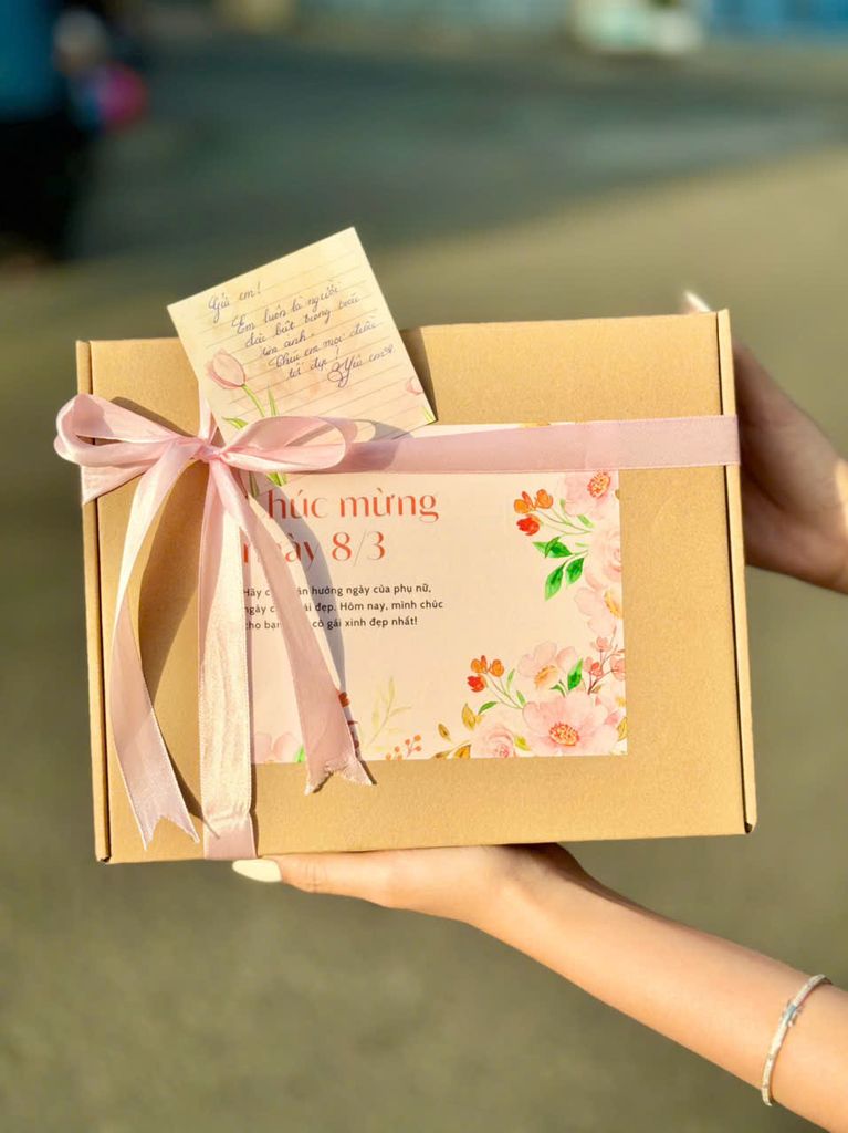 Set quà tặng mỹ phẩm 8/3 cho phụ nữ ý nghĩa- Set Quà Cao Cấp