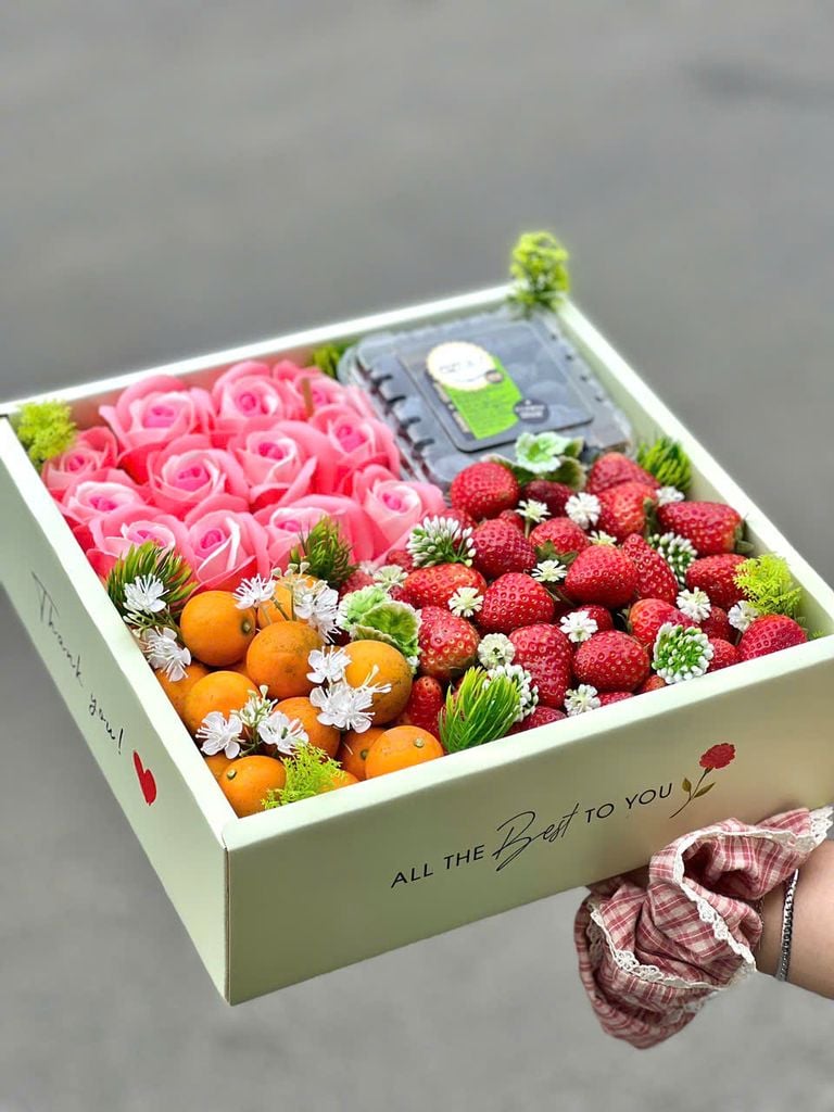 Quà tặng ý nghĩa cho vợ, người yêu ngày 8/3  - Set Quà Trái Cây Ngoại Nhập