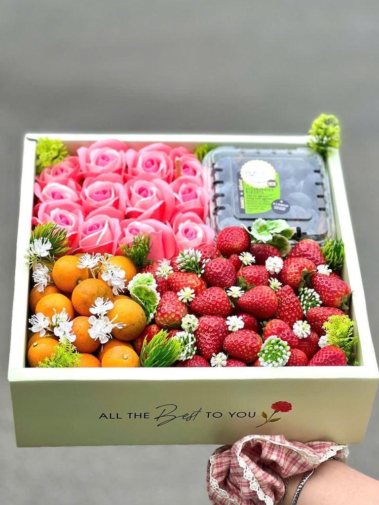Quà tặng ý nghĩa cho vợ, người yêu ngày 8/3  - Set Quà Trái Cây Ngoại Nhập