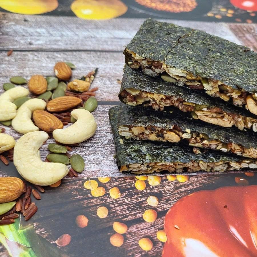 Bánh Rong Biển Kẹp Hạt Umai - 200g