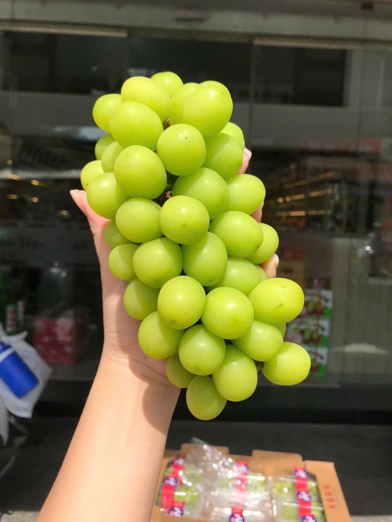 Nho Mẫu Đơn Shine Muscat - Hộp 500g
