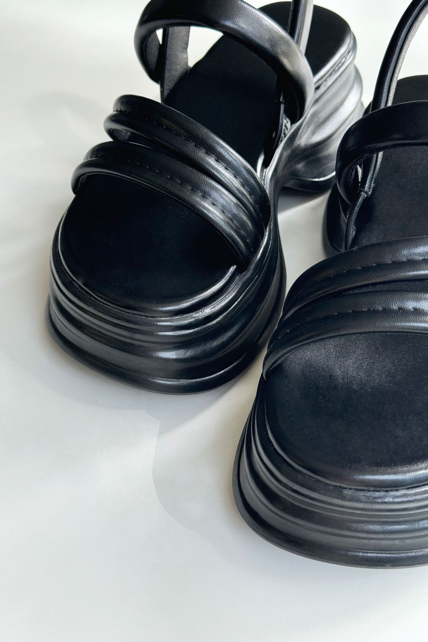 Deasia Black Sandals