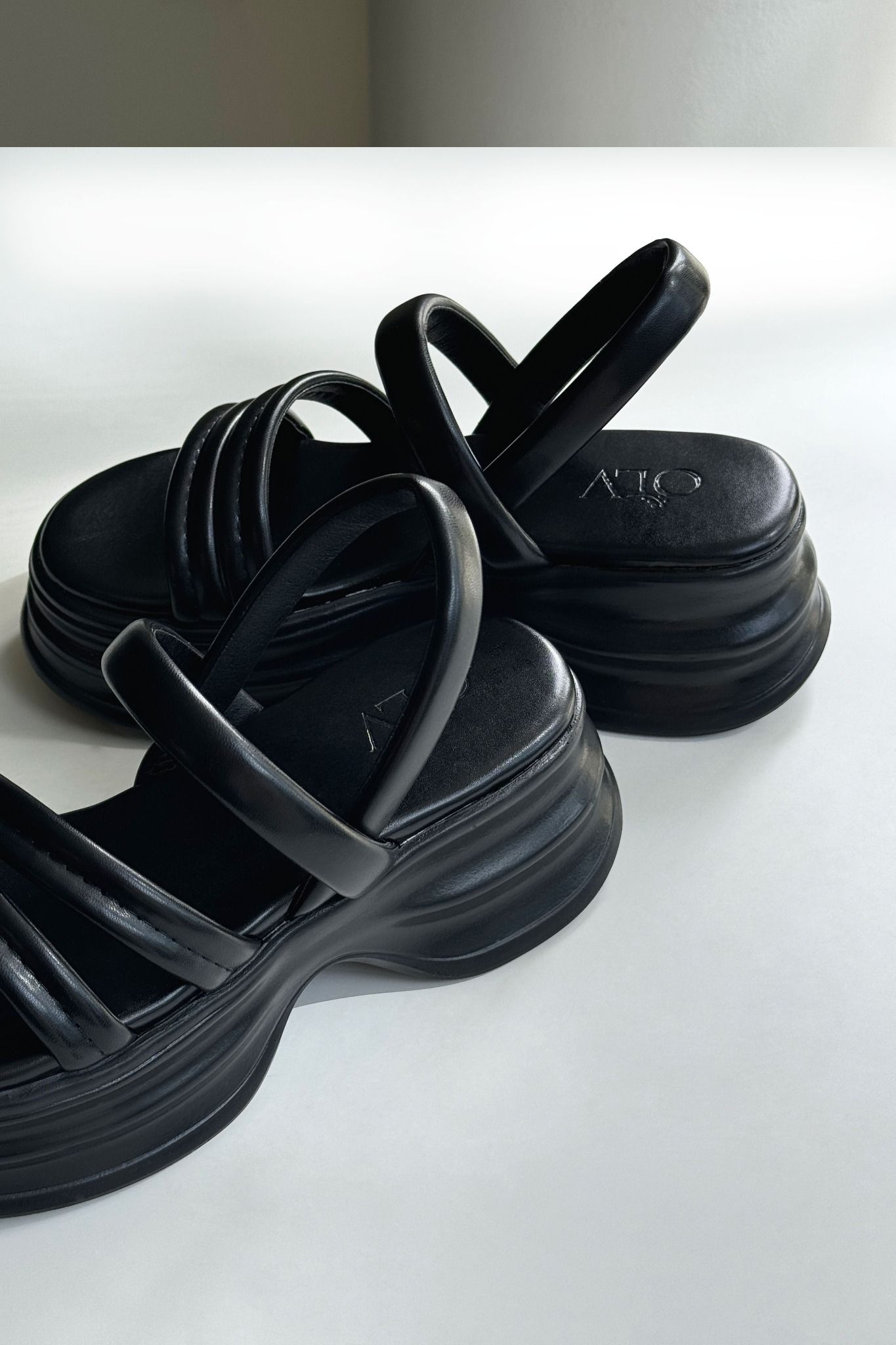 Deasia Black Sandals