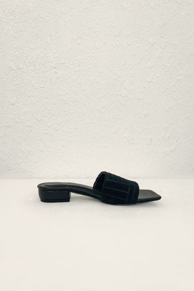  Cielo Slippers In Black 