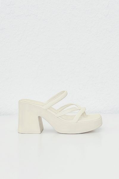  Zelda Cream Sandals 