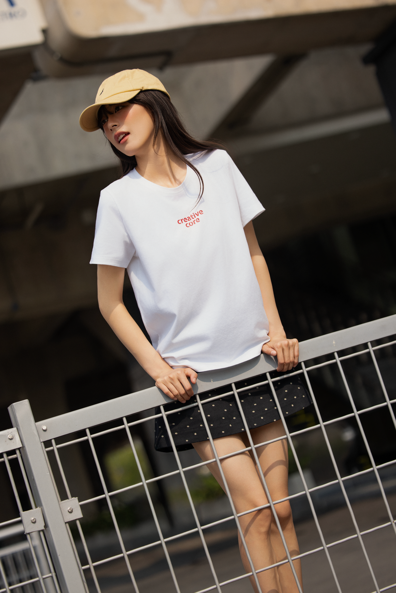 Áo Creative Core T Shirt in White