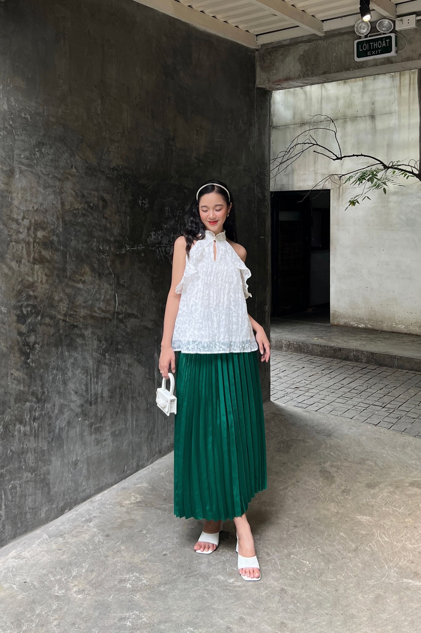 Chân váy Satin Pleated Skirt in Red  OLV Boutique