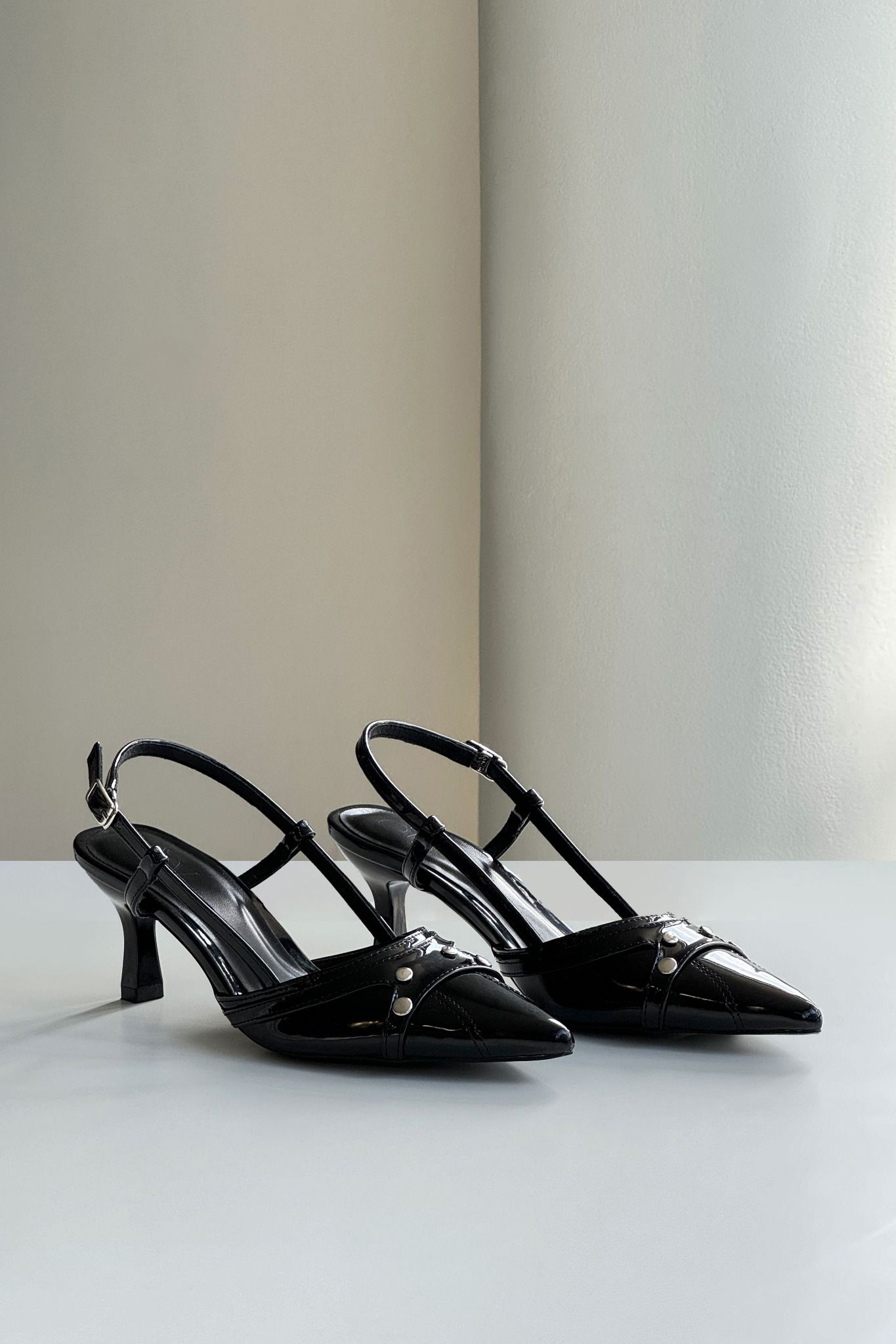 Qiana Black Heels