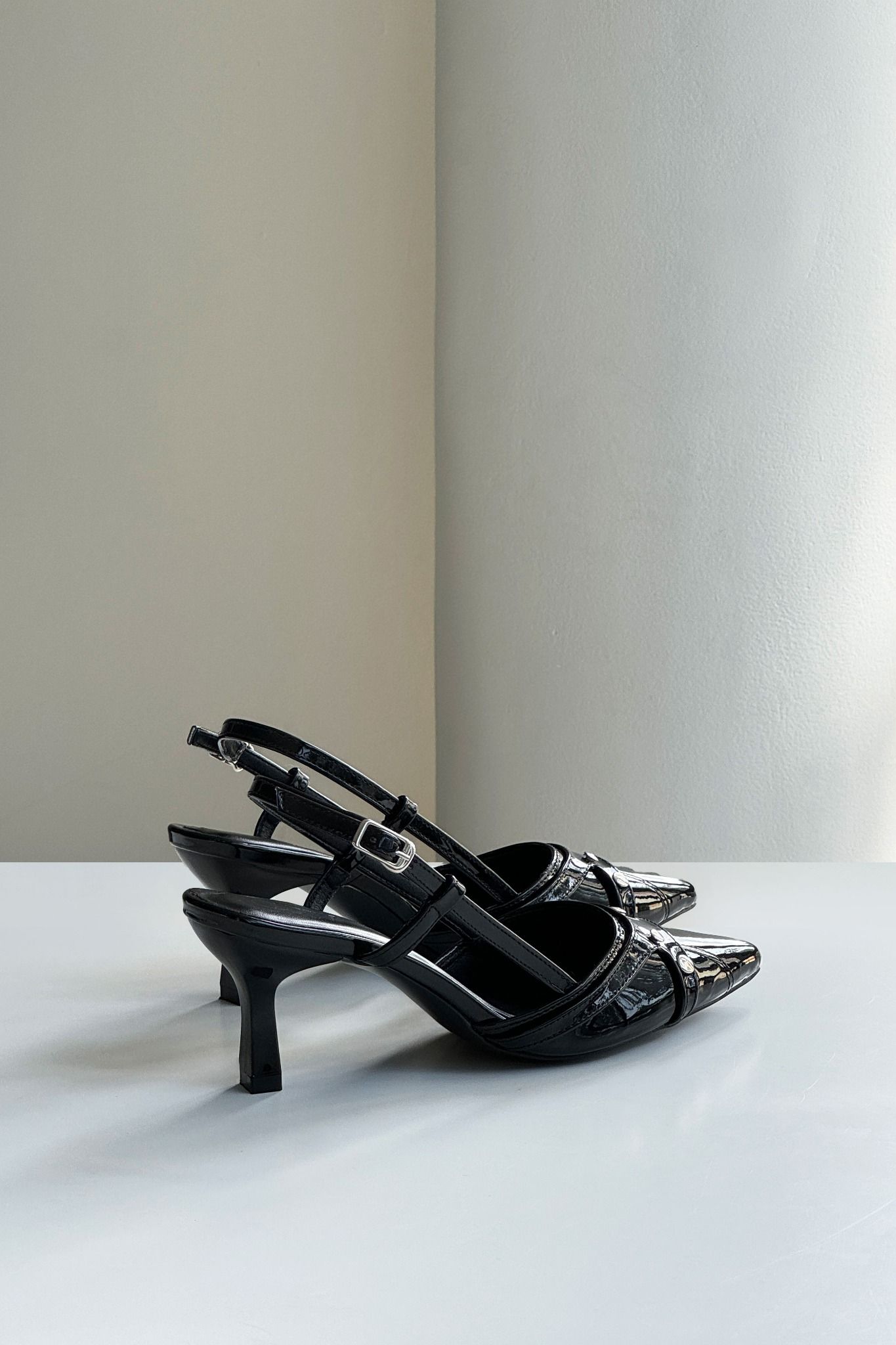 Qiana Black Heels