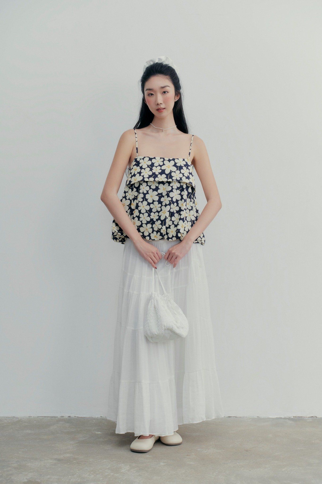 Chân váy Alie Midi Skirt In White