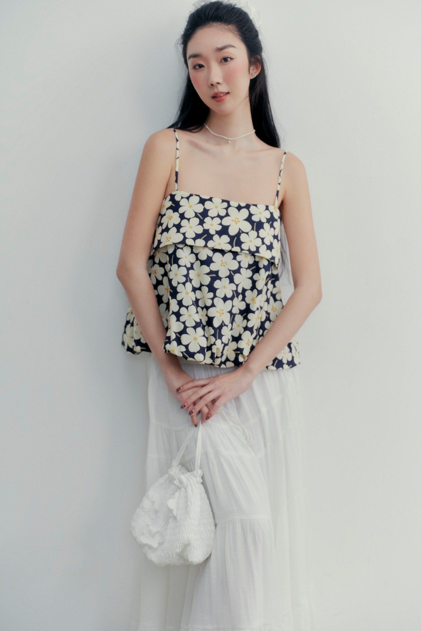 Chân váy Alie Midi Skirt In White