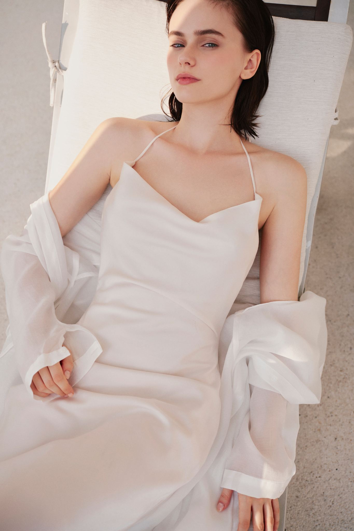 Áo khoác Chiffon Longline Shirt in White