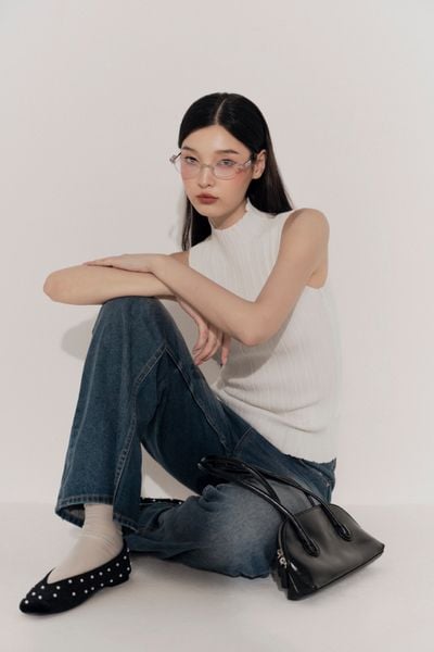  Áo Janece Knit Top in White 