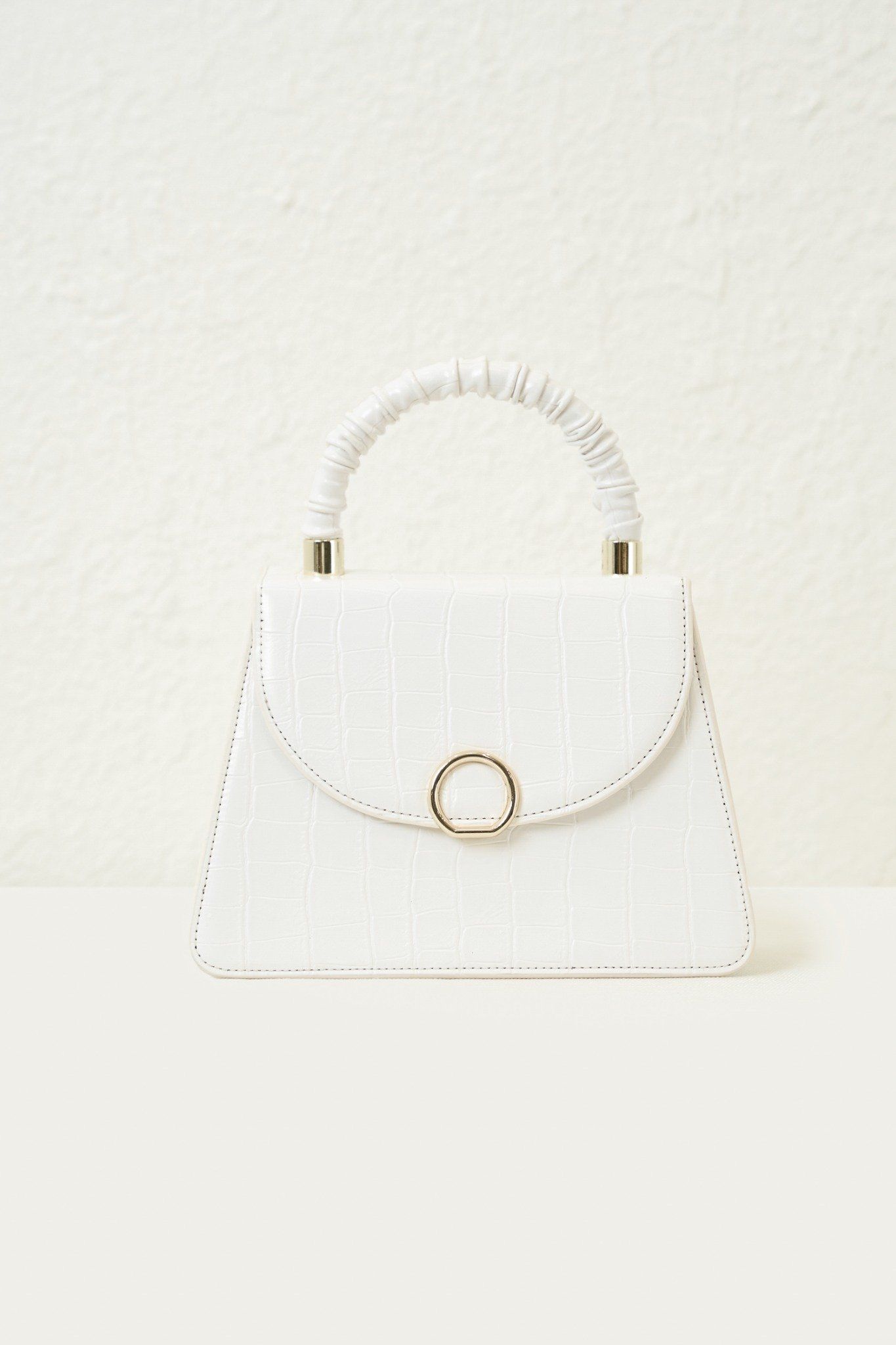 Túi Embossed Leather Bag In White