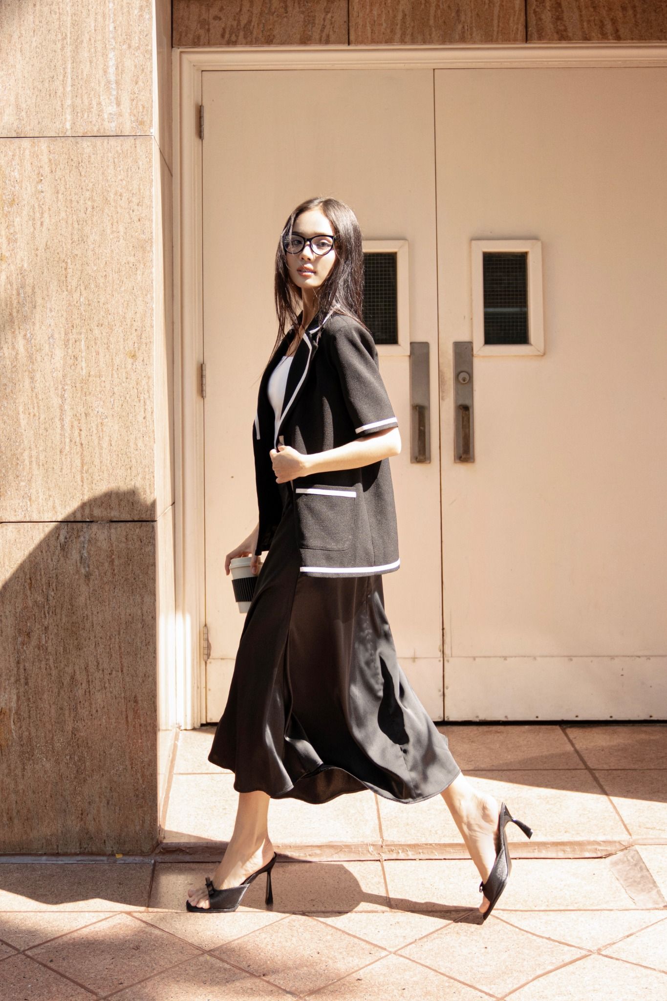 Áo khoác Arella Short Sleeve Blazer