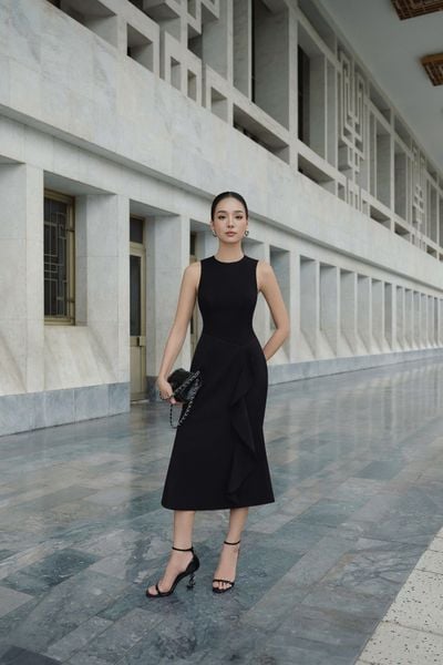  Rosette Dress 