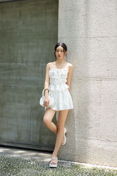  Áo Harriet Top in White 