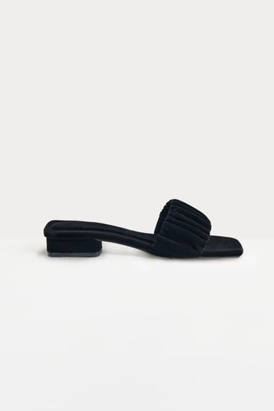  Romola Heels in Black 