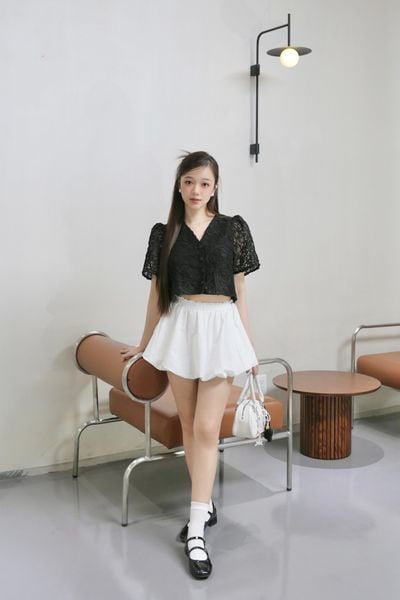 Áo Rosie Fleur Top in Black