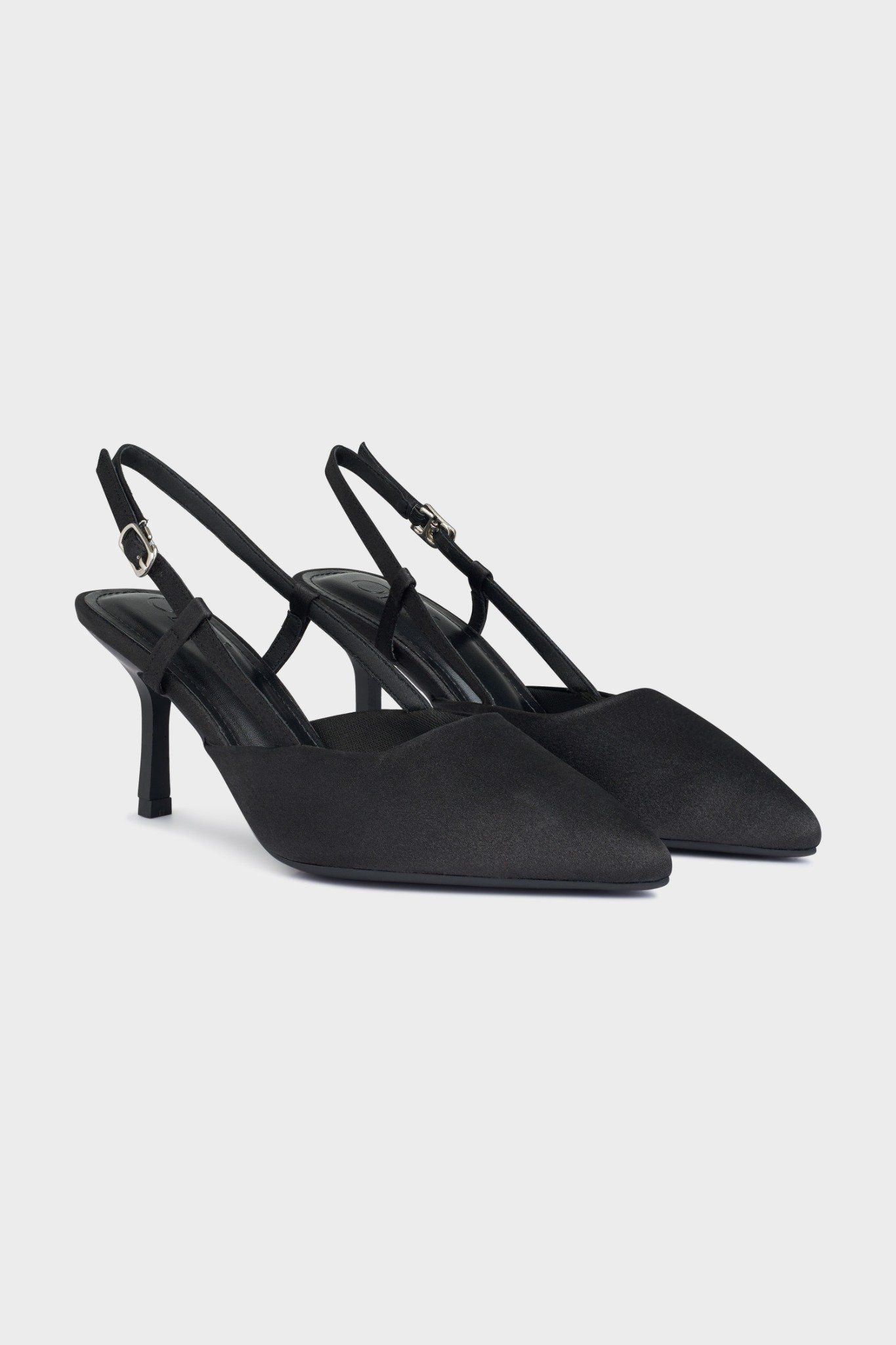 Lotta Heels in Black