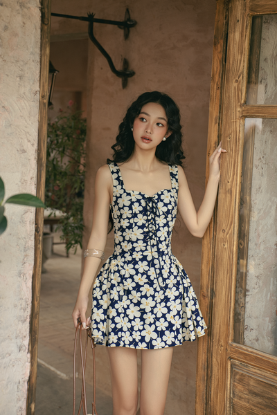  Eilidh Fleur Dress in Black 