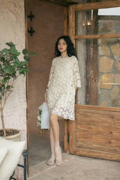  Joliet Fleur Dress in White 