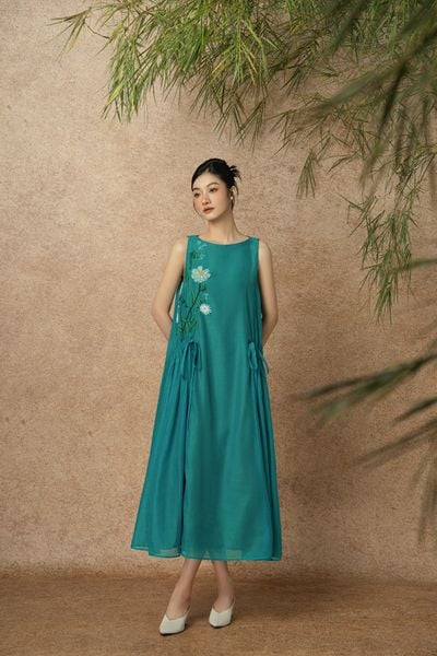  Winslet Embro Dress 