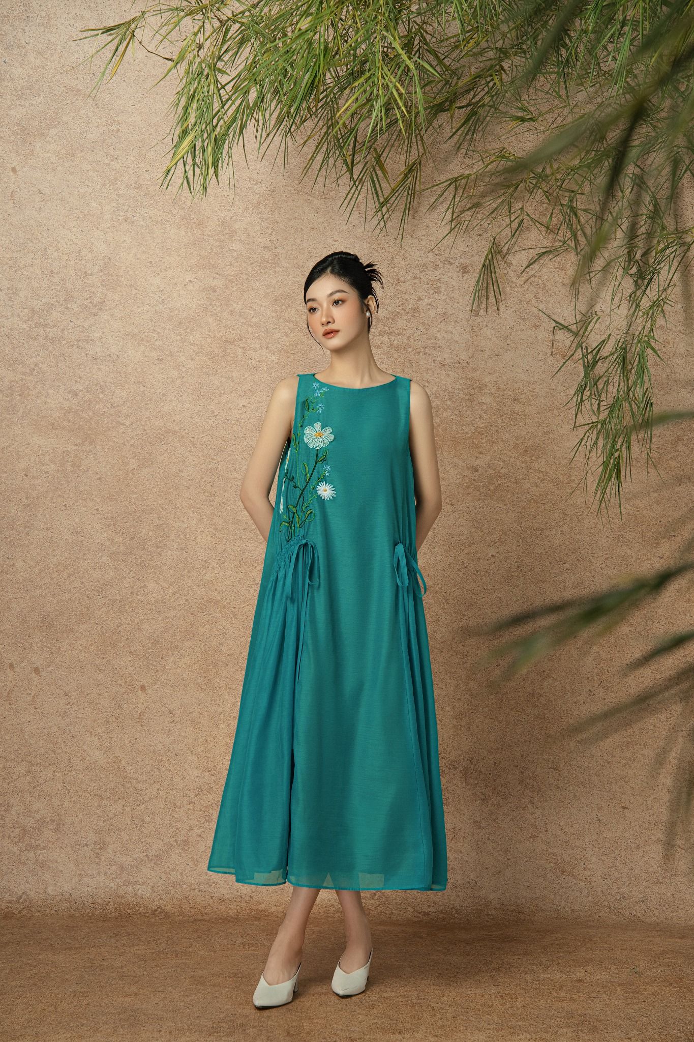 Winslet Embro Dress